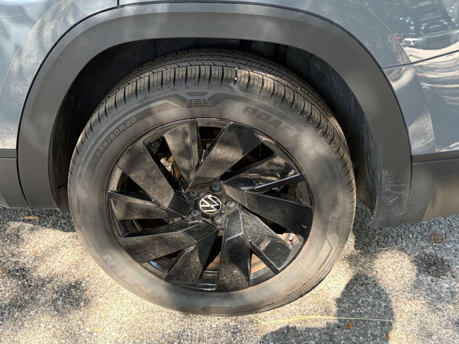 Used 2026 Volkswagen Atlas SE FWD image 32
