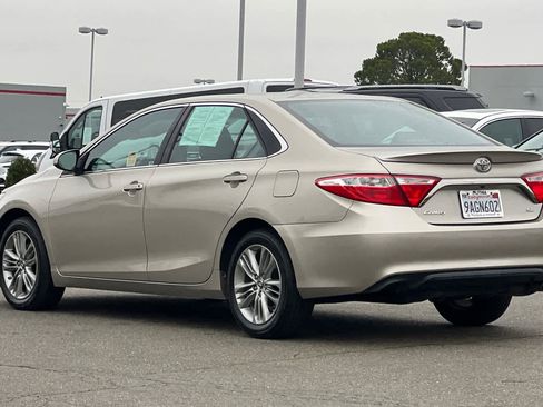 Certified 2016 Toyota Camry SE image 7