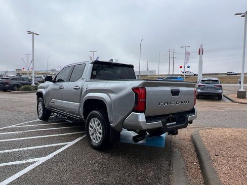 Used 2025 Toyota Tacoma SR5 image 3