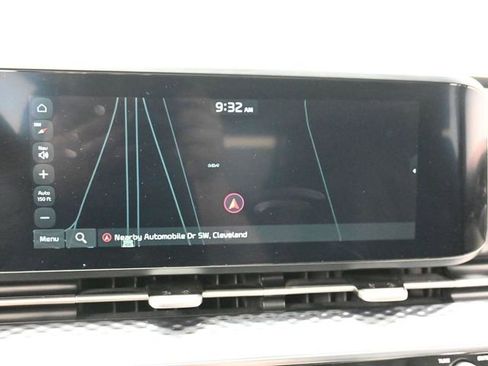 Used 2024 Kia Carnival SX Prestige image 21