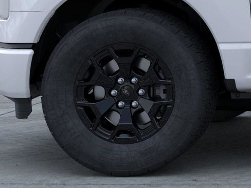 New 2025 Ford F150 Lightning XLT image 21