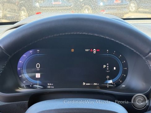 Used 2025 Volvo XC40 B5 Plus AWD/4WD image 19