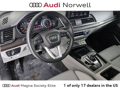 Used 2022 Audi Q5 2.0T Premium image 2