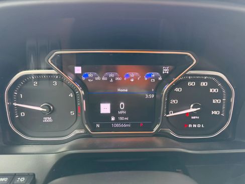 Used 2022 GMC Sierra 2500 Denali w/ Denali Ultimate Package AWD/4WD image 9