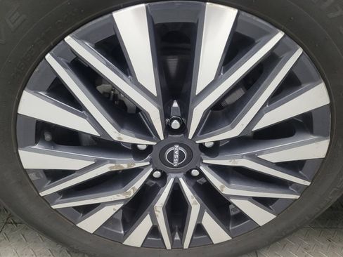 Used 2024 Nissan Altima 2.5 SV image 31