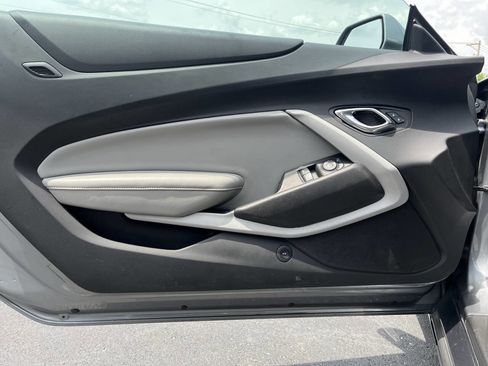 Used 2020 Chevrolet Camaro LT w/ RS Package image 11