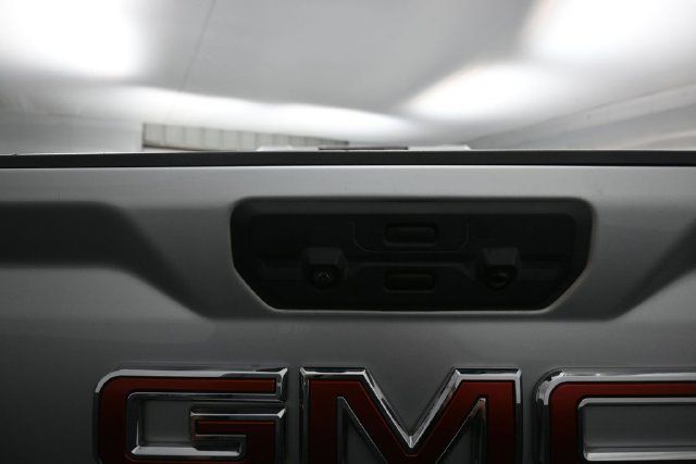 Used 2023 GMC Sierra 3500 Denali w/ Denali Ultimate Package AWD/4WD image 26