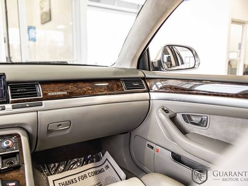 Used 2008 Audi S8 image 39