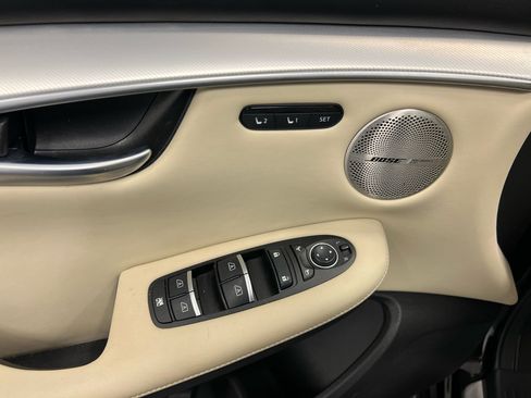 Used 2022 INFINITI QX50 Essential image 6