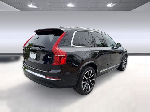 Certified 2023 Volvo XC90 B6 Plus w/ Protection Package Premier AWD/4WD image 9