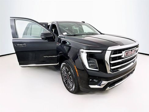 Used 2025 GMC Yukon Elevation AWD/4WD image 36