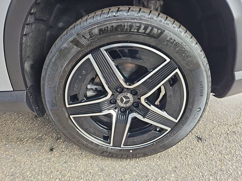 New 2026 Mercedes-Benz GLC 300 image 34