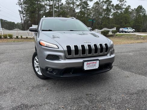 Used 2015 Jeep Cherokee Latitude image 39