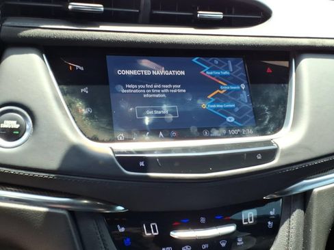 Used 2022 Cadillac XT5 Premium Luxury w/ Platinum Package FWD image 17