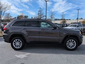 Certified 2021 Jeep Grand Cherokee Laredo video 3