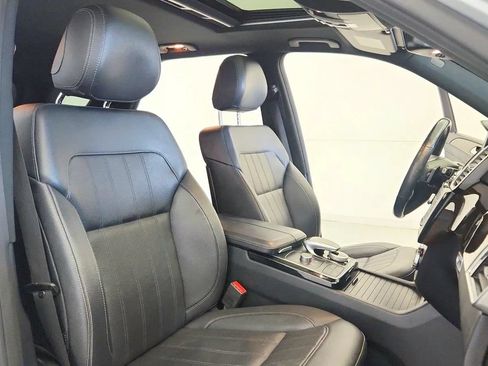 Used 2018 Mercedes-Benz GLE 350 4MATIC image 32