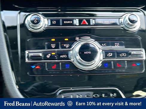 Used 2022 Lincoln Corsair AWD w/ Premium Package image 22