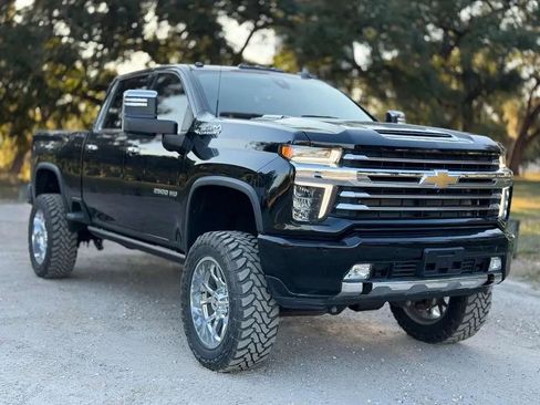 Used 2023 Chevrolet Silverado 2500 High Country w/ Safety Package II image 66