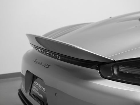 Certified 2025 Porsche 718 Boxster Spyder RS RWD image 17