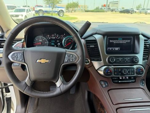 Used 2018 Chevrolet Tahoe Premier AWD/4WD image 13
