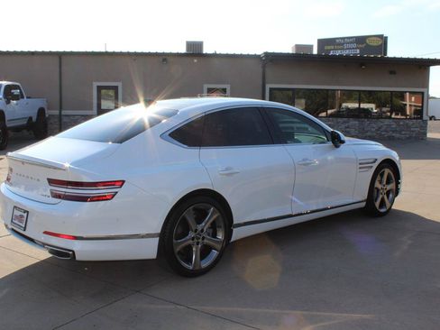Used 2021 Genesis G80 3.5T AWD/4WD image 9