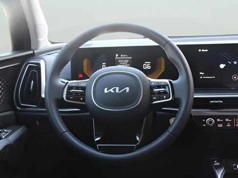 New 2025 Kia Sorento S w/ Panoramic Sunroof Package image 17