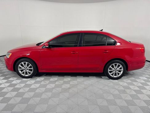 Used 2012 Volkswagen Jetta SE image 8
