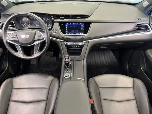 Used 2024 Cadillac XT5 Premium Luxury AWD/4WD image 3
