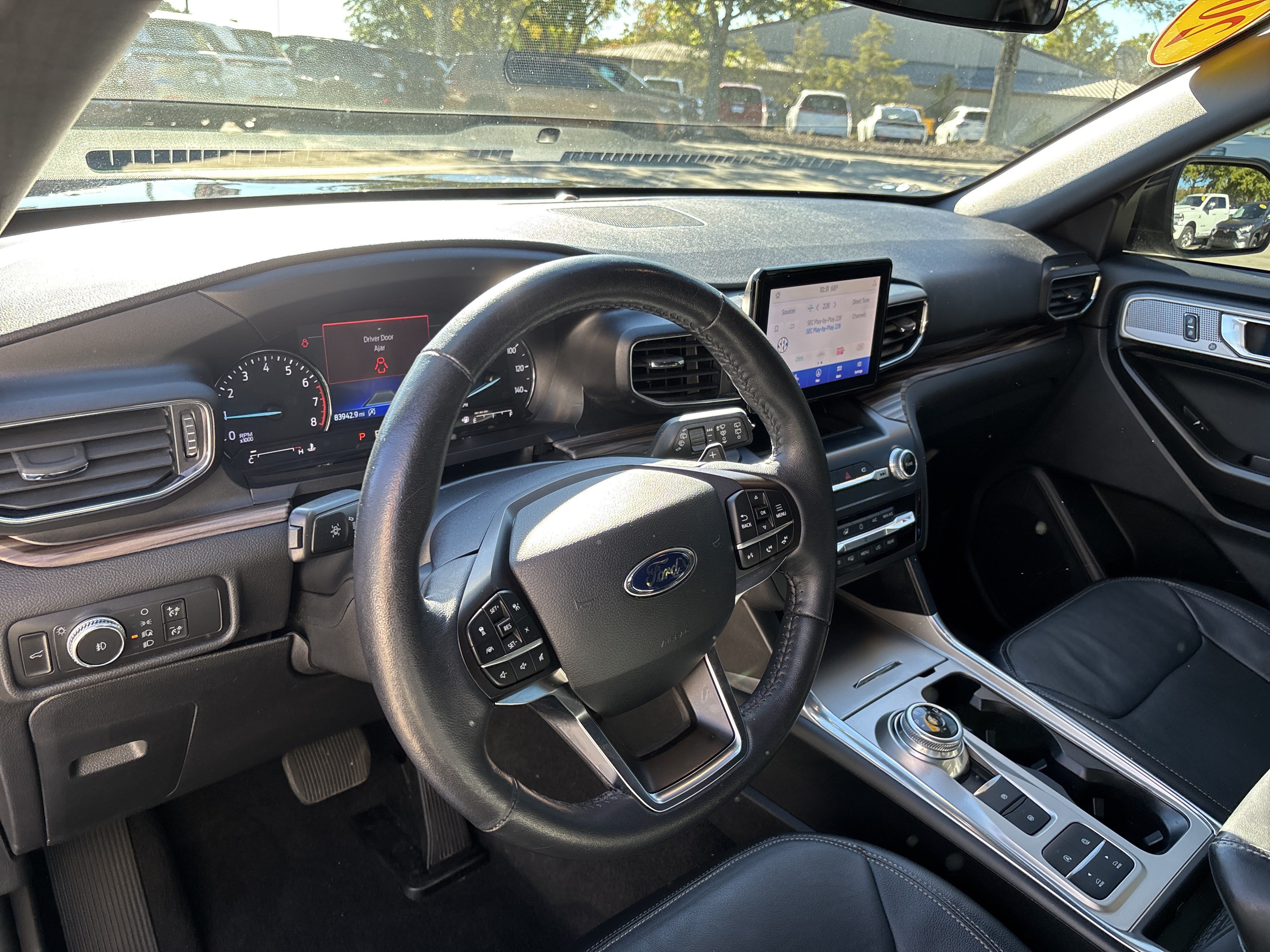 Used 2020 Ford Explorer Limited RWD image 12