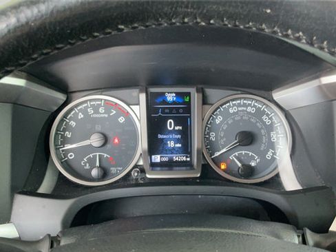 Used 2023 Toyota Tacoma SR5 w/ Technology Package RWD image 11