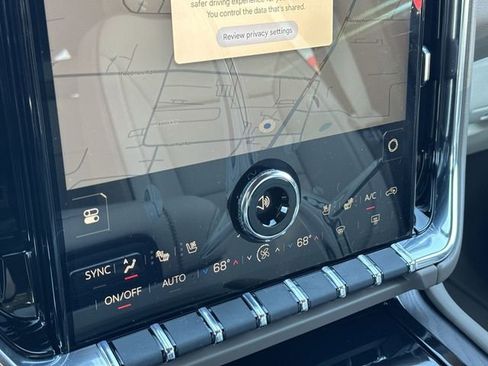 New 2026 GMC Yukon Denali w/ Sun & Power Step Package AWD/4WD image 22
