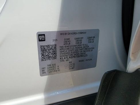 Used 2026 Buick Envista Preferred FWD image 35