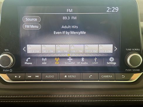 Used 2023 Nissan Rogue SV FWD image 21