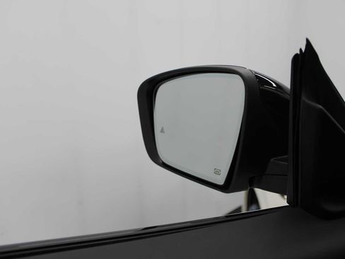 Used 2022 Maserati Levante GT image 7