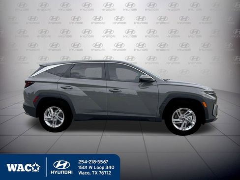 New 2026 Hyundai Tucson SE image 11