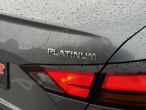 Certified 2019 Nissan Altima 2.5 Platinum image 42