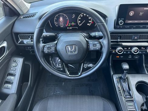Certified 2023 Honda Civic EX image 29