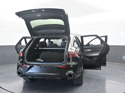 Used 2024 Genesis GV70 2.5T w/ Sport Prestige Package image 86