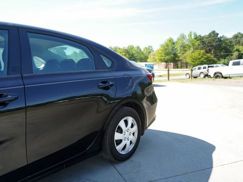 Used 2024 Kia Forte LX image 15