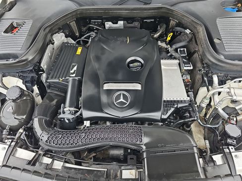 Used 2019 Mercedes-Benz GLC 300 4MATIC image 13