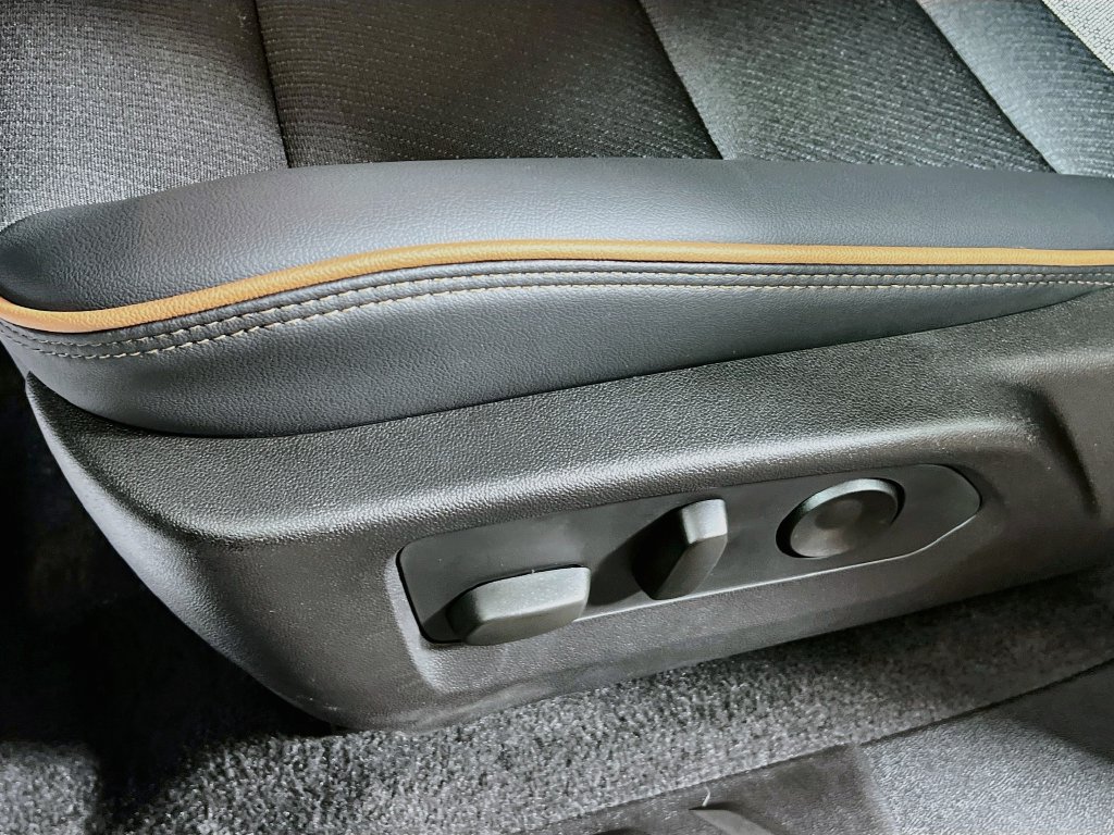 New 2026 GMC Canyon AT4 AWD/4WD image 16