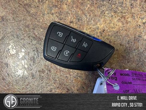 Used 2021 GMC Yukon Denali w/ Denali Premium Package AWD/4WD image 30