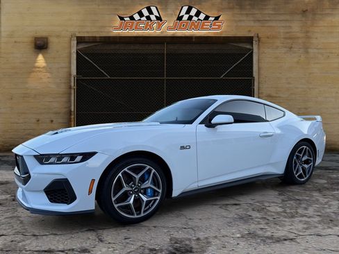 Used 2024 Ford Mustang GT Premium w/ GT Performance Package RWD image 2