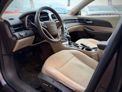 Used 2015 Chevrolet Malibu LT w/ Power Convenience Package image 8