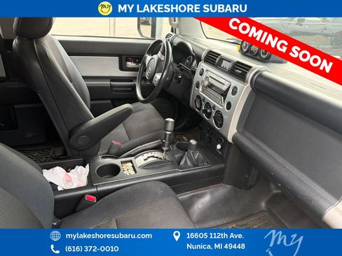 Used 2007 Toyota FJ Cruiser 4WD w/ Upgrade Pkg 1 image 10