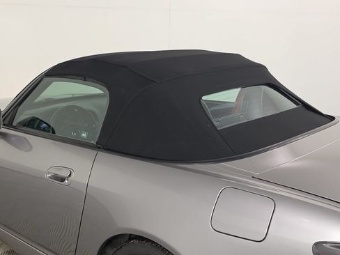 Used 2005 Honda S2000 image 13