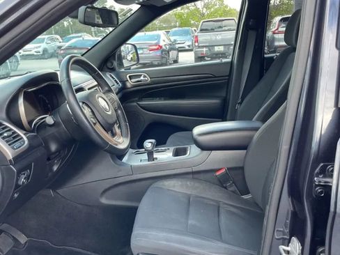 Used 2014 Jeep Grand Cherokee Laredo w/ Quick Order Package 23E image 9