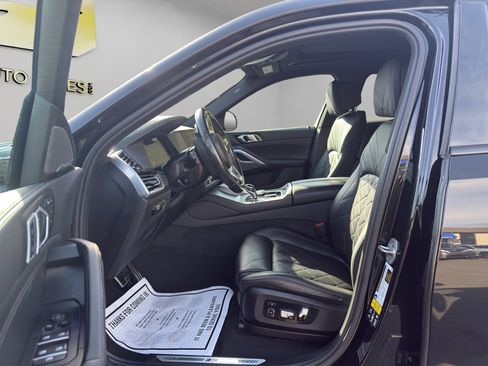 Used 2023 BMW X6 xDrive40i w/ M Sport Package image 9