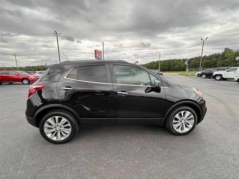 Used 2020 Buick Encore Preferred w/ Safety Package FWD image 7