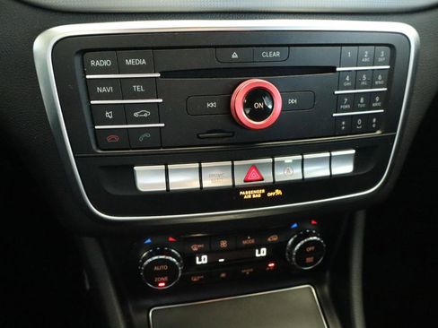 Used 2018 Mercedes-Benz CLA 250 image 22